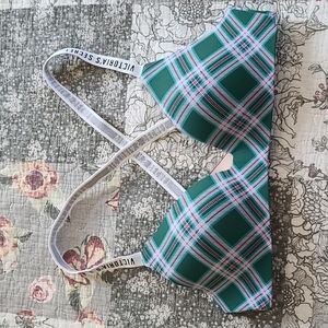 Victoria's Secret Lightly Lined Wirless T-Shirt Bra, 34B. Sweet Plaid!